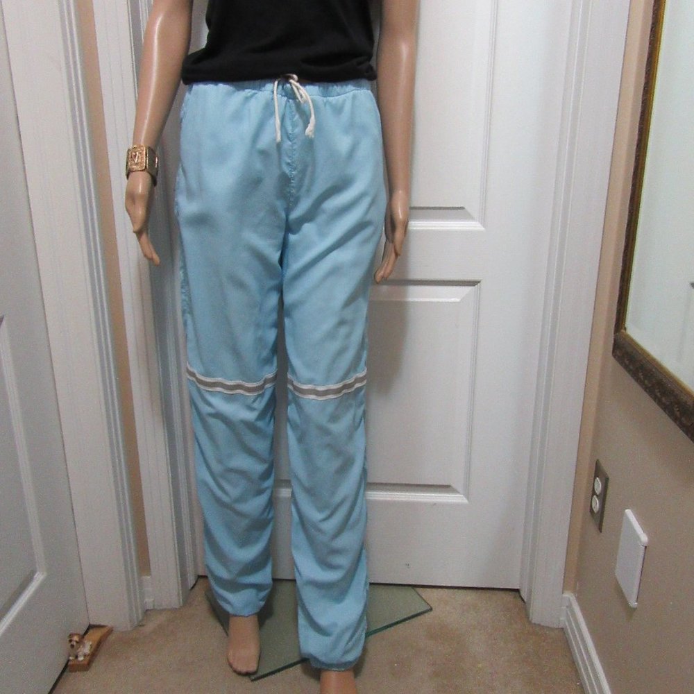 Lined pants nylon look